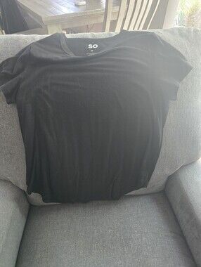 SO Women's Black Short Sleeve Crew Tee
